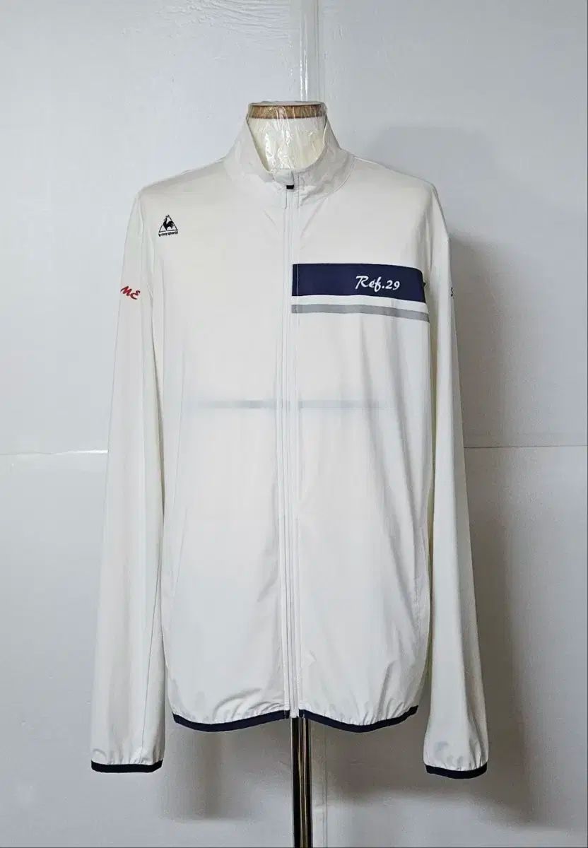 楽天市場】プーマ ウインドブレーカー（サッカー・フットサル