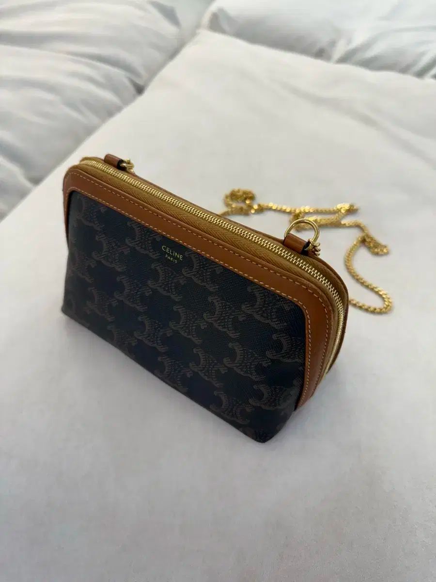 美品【セリーヌ】トリオンフ チェーンミニクロスバッグ 楽天市場】Celine セリーヌ Box Chain Cuir Triomphe Shoulder