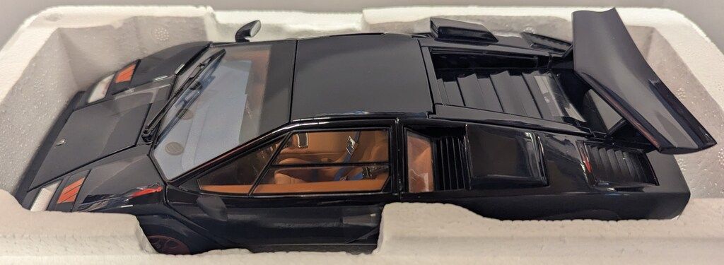 京商 1 18 LAMBORGHINI COUNTACH WALTER WOLF 3 D.Blue 08320D