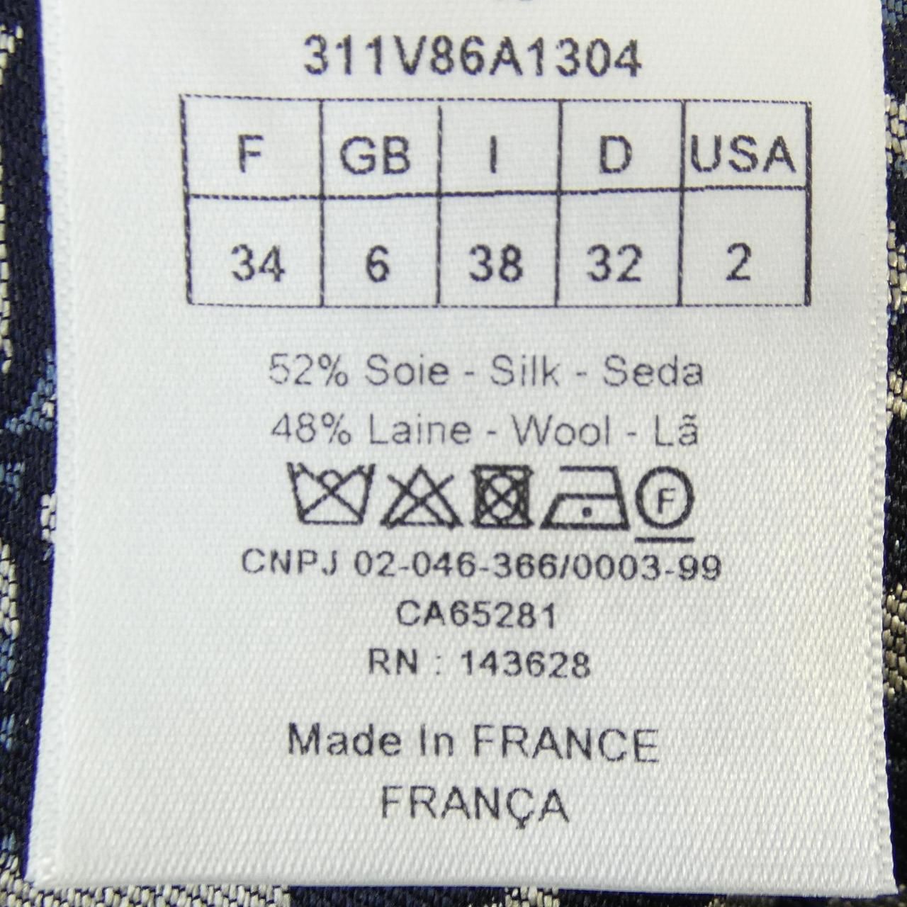 311V86A1304 ジャケット