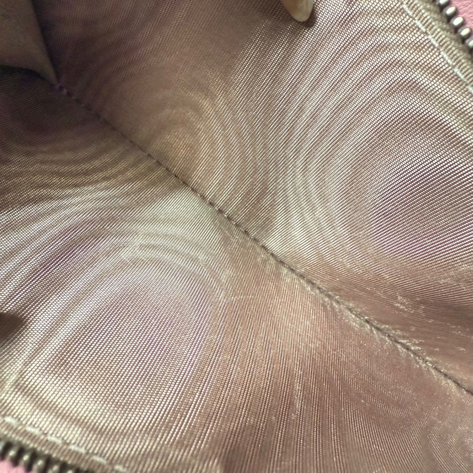 美品 BOTTEGA VENETA ボッテガヴェネタ イントレチャート ラウンド 