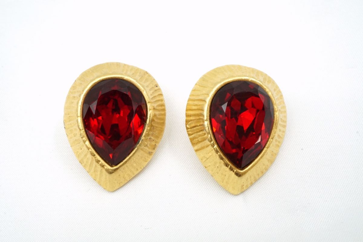 ジバンシィ ヴィンテージ イヤリング ドロップ しずく型 ストーン レッド 金 ゴールド GIVENCHY 3805j