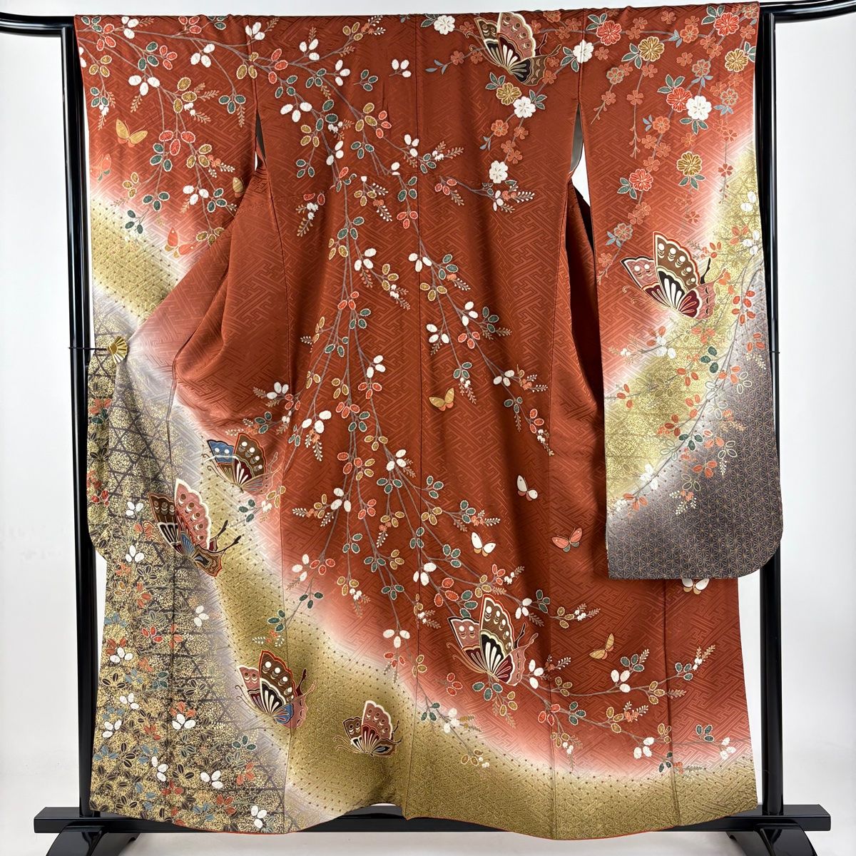 振袖 身丈158cm 裄丈64cm M 袷 蝶 萩 金彩 絞り 赤茶 正絹 秀品
