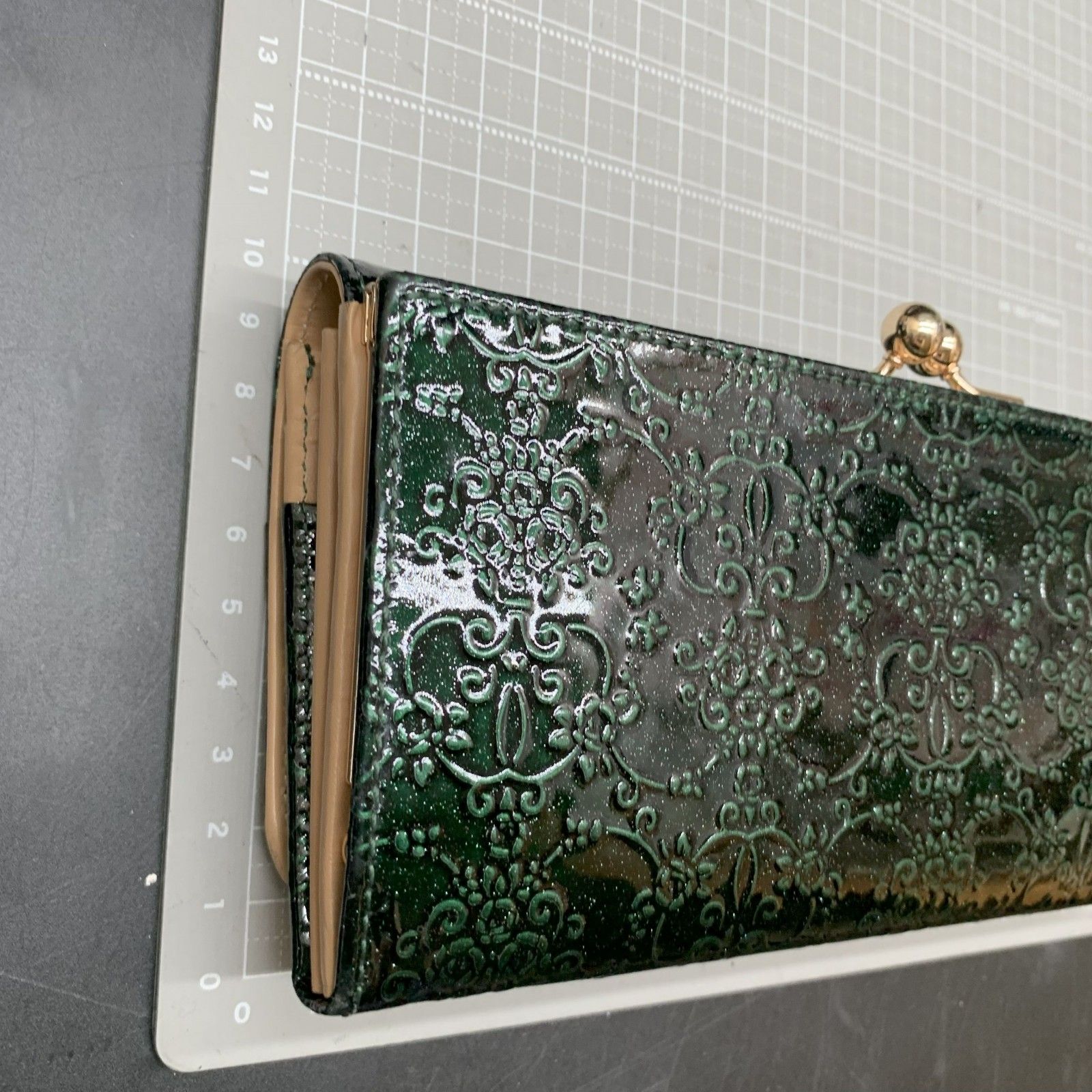 新品 未使用 アナスイ ヴィンテージローズ 口金フラップ長財布 がま口 ANNA SUI 口金フラップ エナメル長財布 アナスイ 310491 がま口