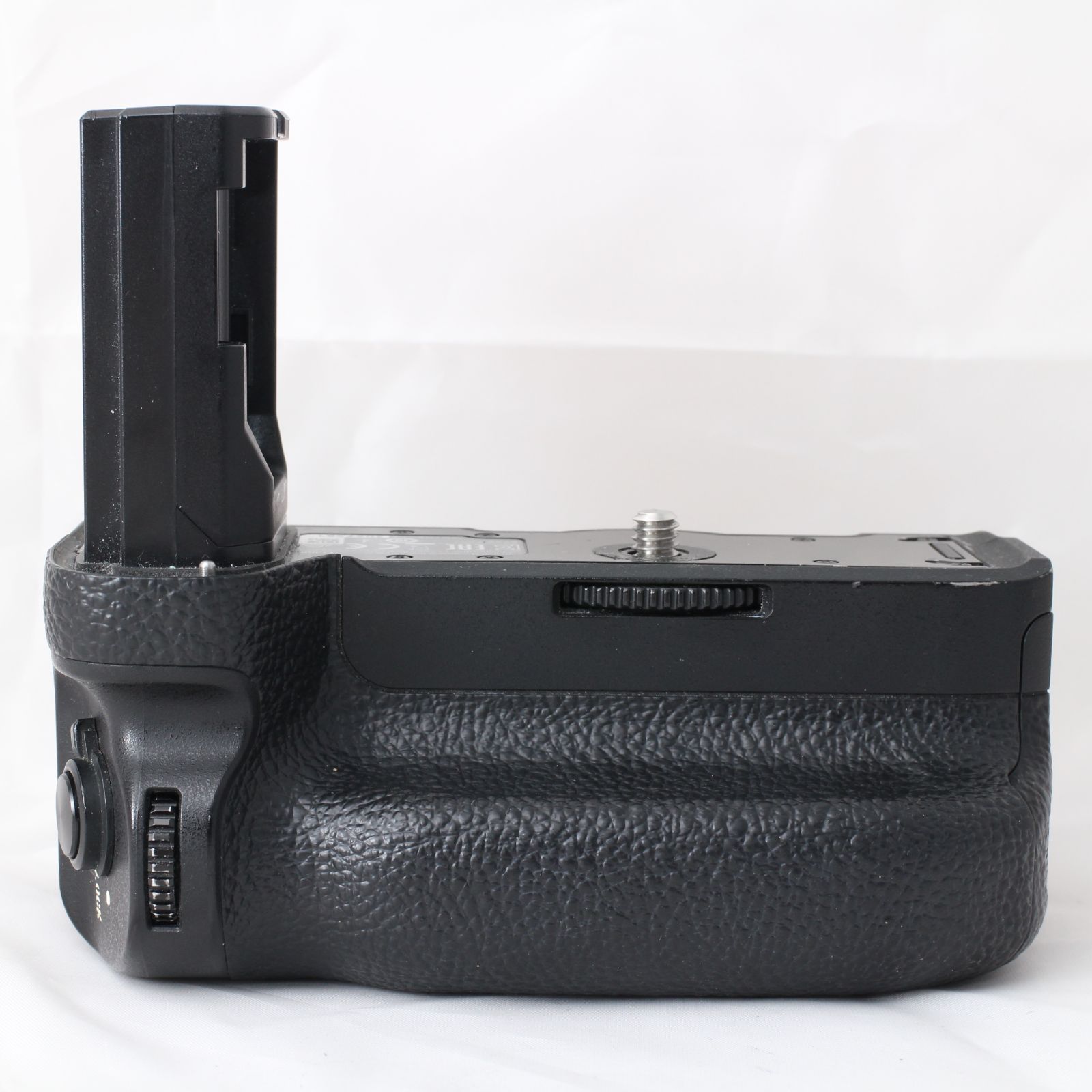 ☆実用品☆ SONY 縦位置グリップ VG-C3EM ソニー バッテリー ☆実用品☆ SONY 縦位置グリップ VG-C3EM ソニー バッテリー