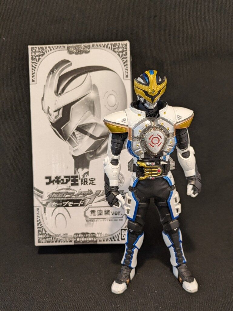 バンダイ ライダーヒーローシリーズ/フィギュア王限定 仮面