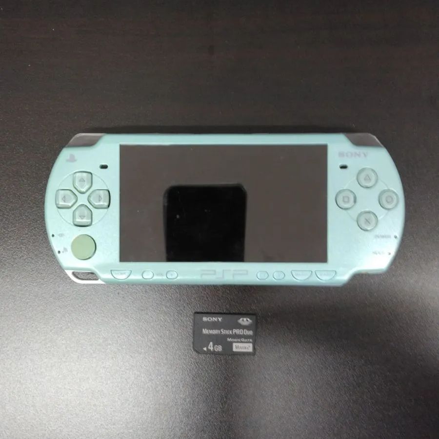 PSP-2000 本体 ミントグリーン 動作確認済み メモリースティック4ＧＢ 