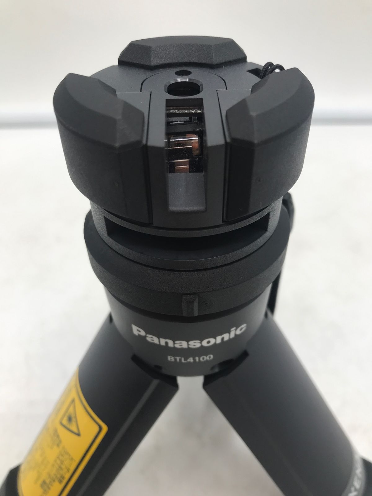 レーザー墨出し器