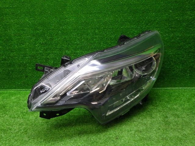 ノート 左ヘッドライト LED E12 NE12 後期 1934 D ジャンク品 ノート 左ヘッドライト LED E12 NE12 後期 1934 D ジャンク品