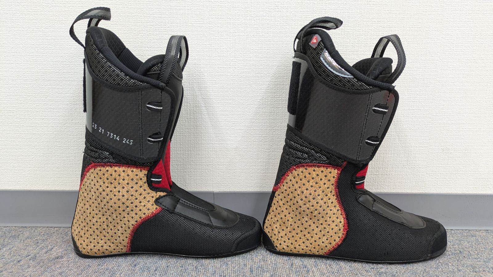 スキーブーツ　27.5　90　ノルディカ 新品 未使用品】アウトレット 生産終了モデル NORDICA