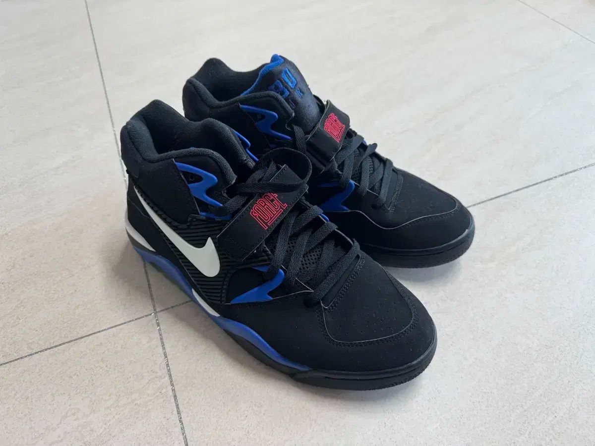 新品 NIKE(ナイキ) エアフォース 180 295