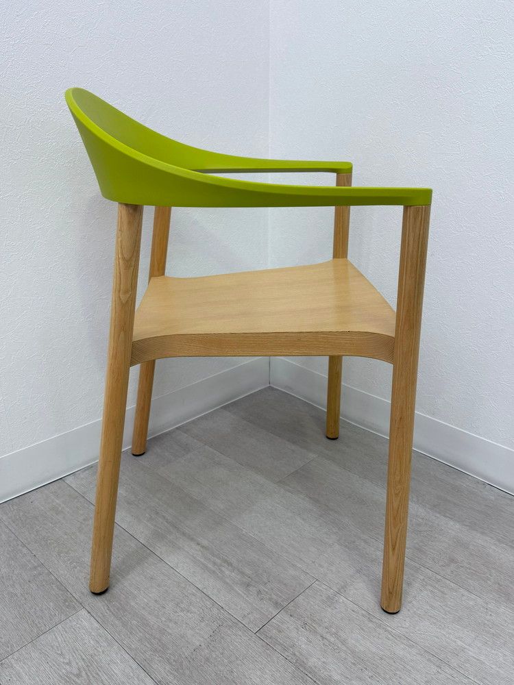 中古品】Plank モンツァシリーズ ミーティングチェア グリーン 【中古