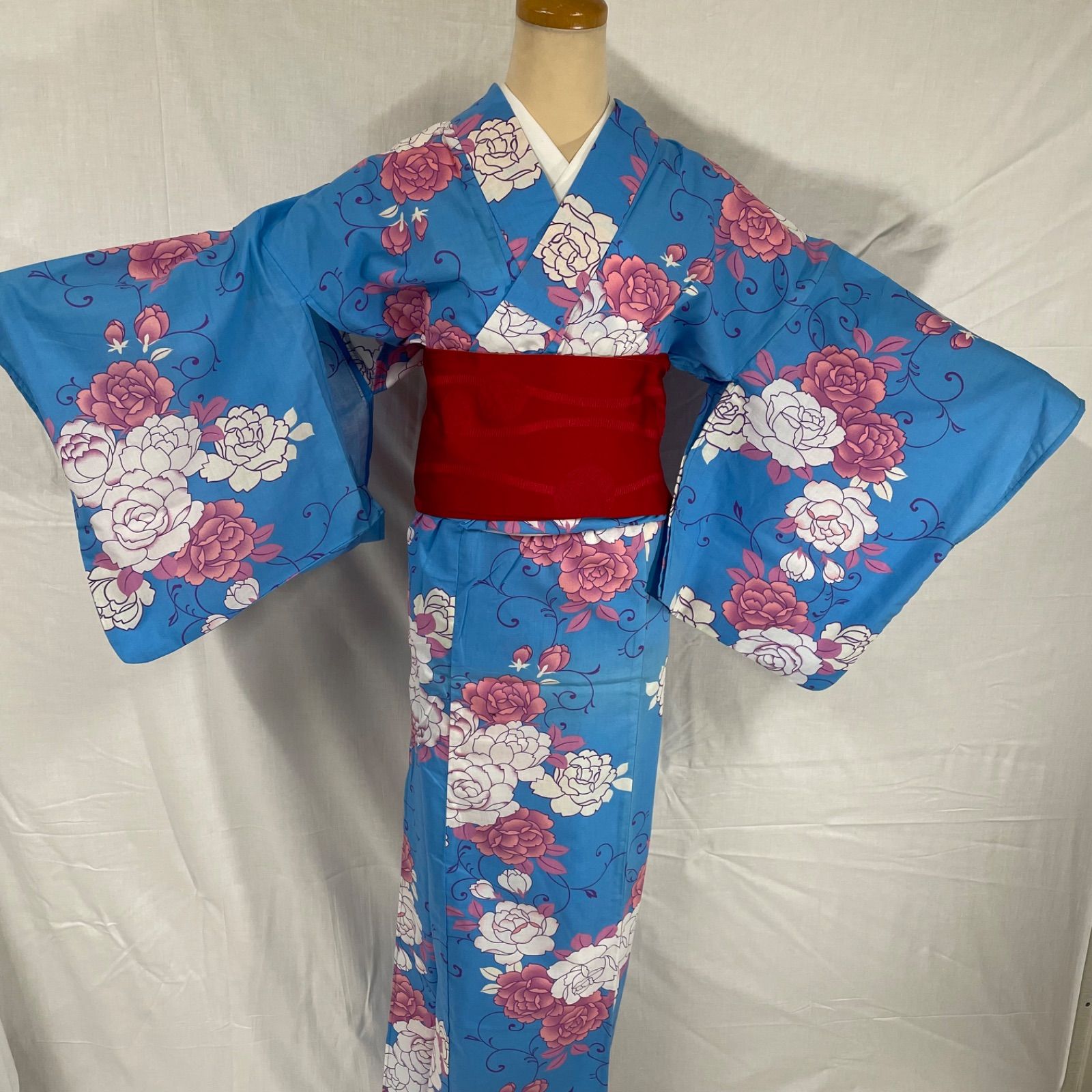 【新品未使用】LLサイズ浴衣 トールサイズ 椿 水色 個性的 お洒落 新品未使用】LLサイズ浴衣 トールサイズ 椿 水色 個性的 お洒落