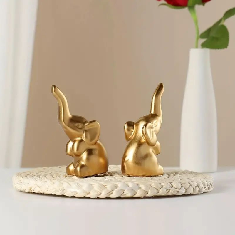 2個のかわいいカップル象のホーム家具、ヨーロッパのかわいいオーナメント、ホームリビングルームバーカフェの装飾オーナメント、部屋の装飾卓上ディスプレイオーナメント
