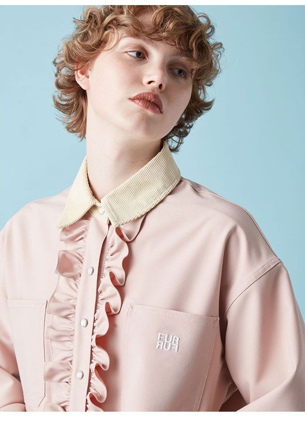 ロゴ刺繍フリルシャツ