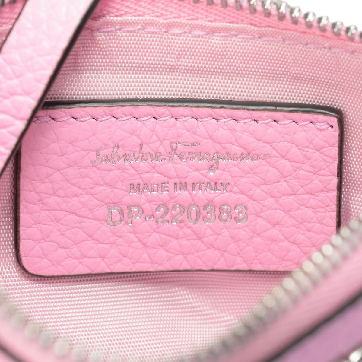 新品 フェラガモ FERRAGAMO カードケース キーケース バブルガム