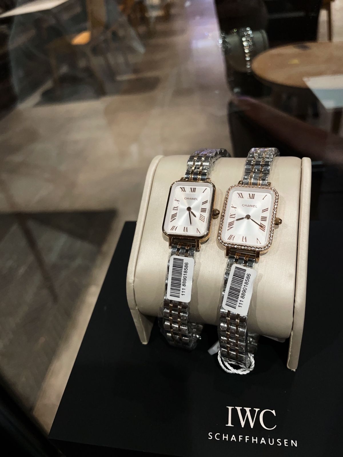 ♥最終お値下げ♥ CHANEL 純正 ウォッチケース 一式 今日特価】Chanel シャネル ケース表面の四角いリングはガラス