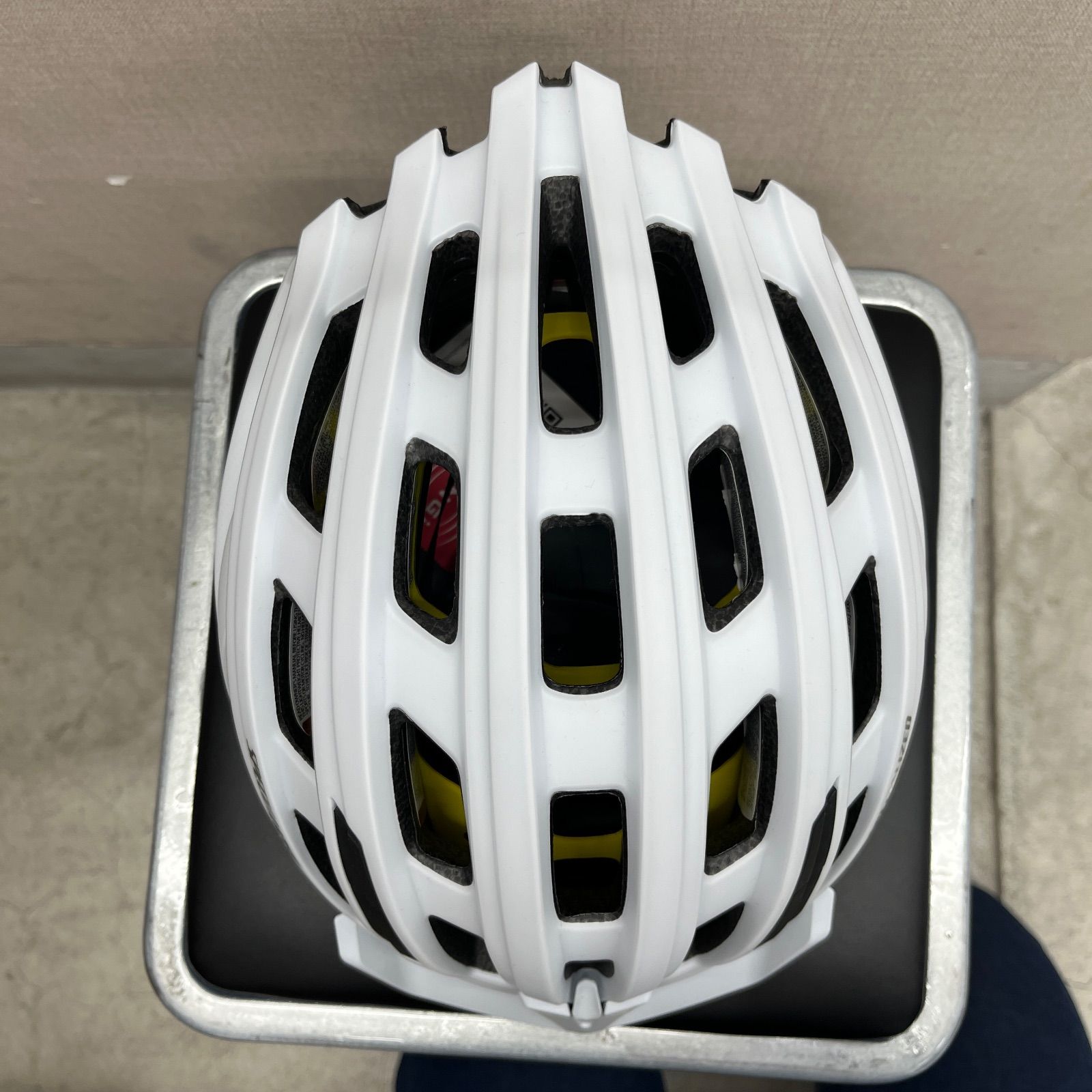【新品未使用】 SPECIALIZED スペシャライズド PROPERO3 ロードバイクヘルメット 大人用ヘルメット 【送料無料】