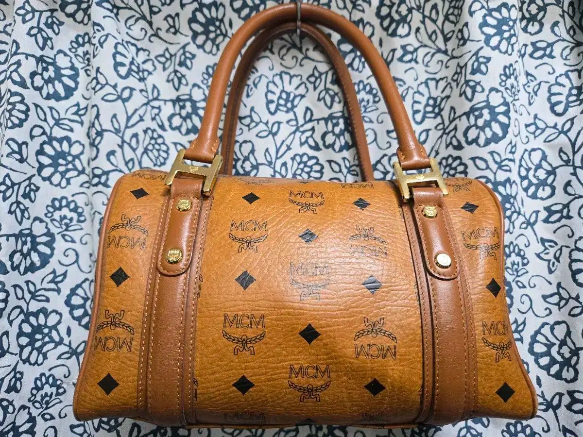 MCM ボストンバッグ☆正規品 MCM ボストン バッグ - メルカリ