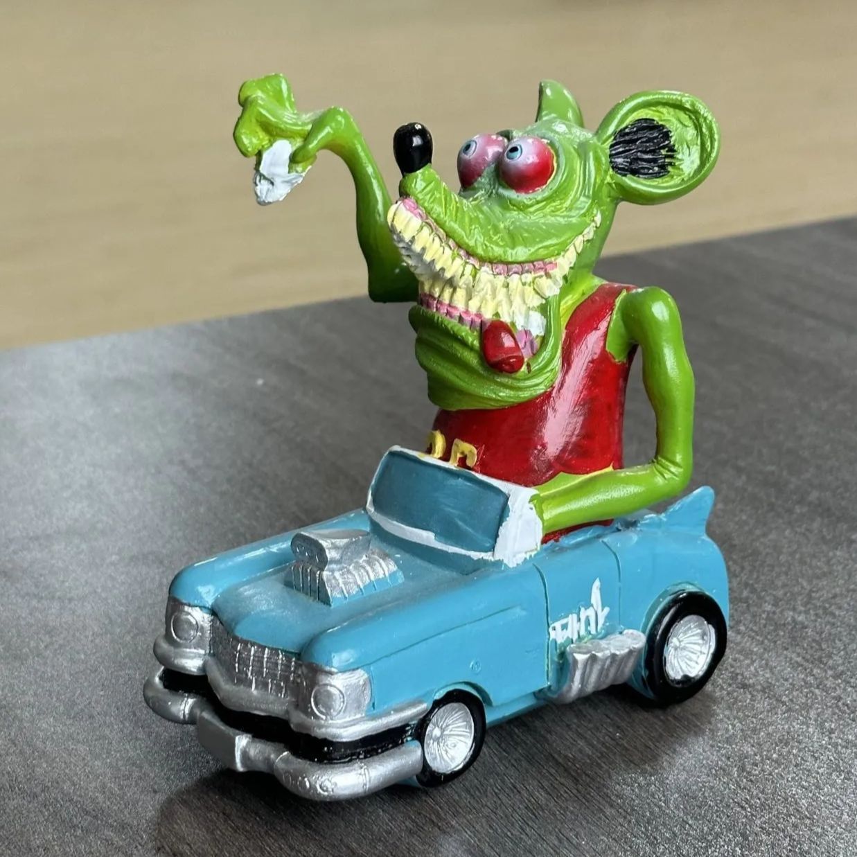 4体セット 置物 化け物ドライブ車 樹脂製 ミニチュア 怪物 ホラー ゾンビ モンスター 置物 12cm 化け物 ねずみ グリーン 緑 カート ドライブ 車