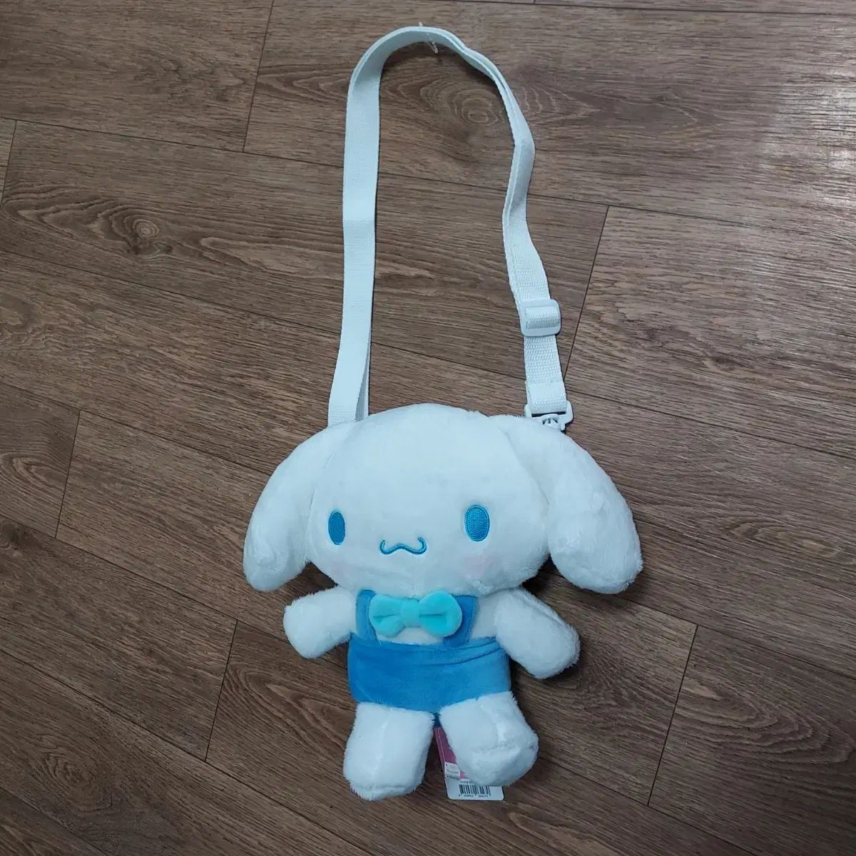 Sanrio(サンリオ) シナモロール クロスボディバッグ/Mサイズ (送料無料)