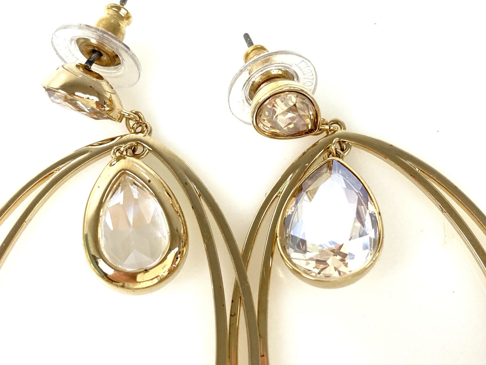 SWAROVSKI スワロフスキー ピアス ドロップ マルチカラー ゴールド SWAROVSKI スワロフスキー ピアス ドロップ マルチカラー ゴールド