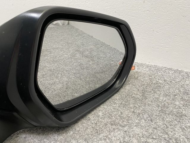 右 ドアミラー