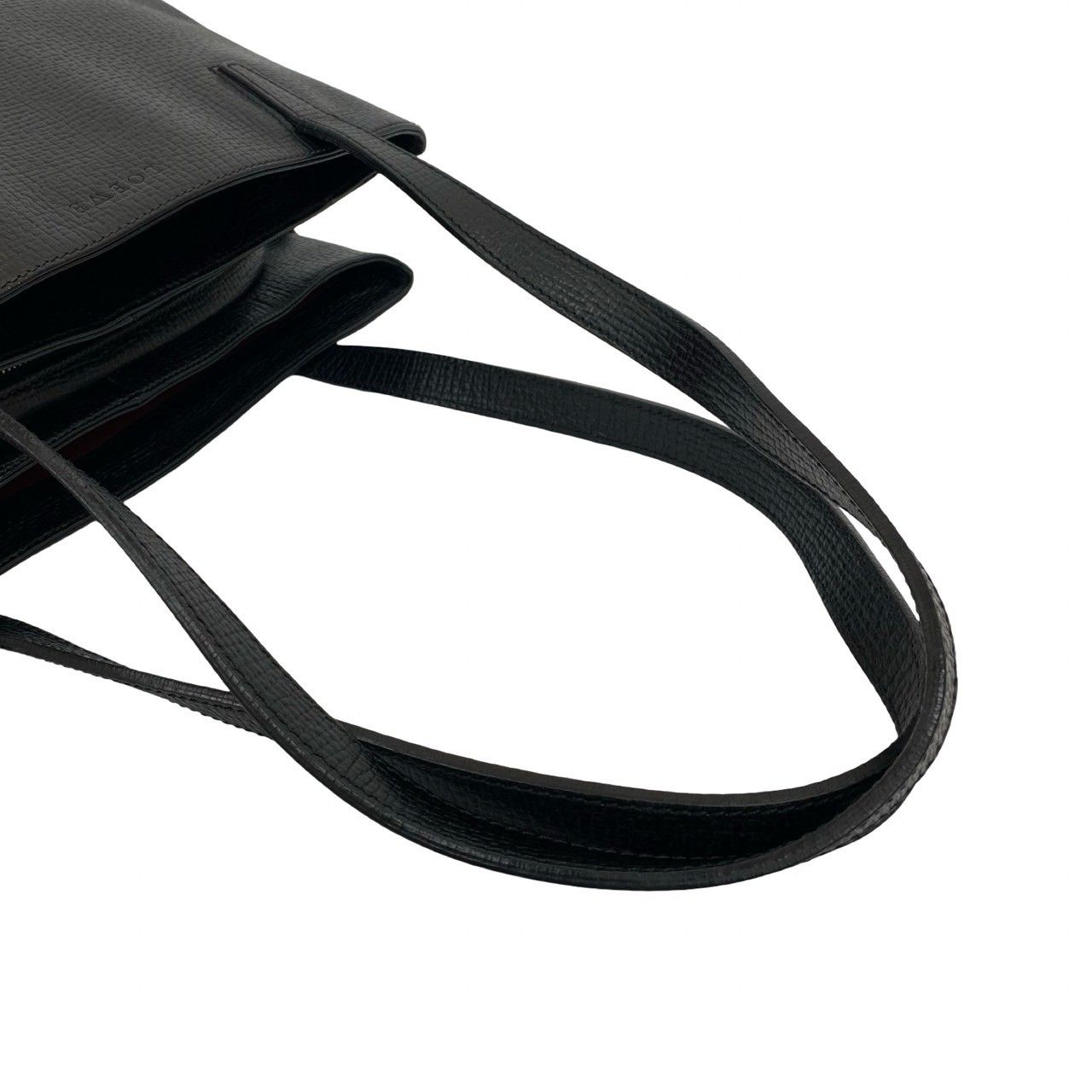 【極美品】LOEWE ブラック レザー ハンドバッグ　ロゴ　シボ革　黒　本革 極 美品 希少品 LOEWE ロエベ ロゴ 刻印 レザー 本革 ラウンド