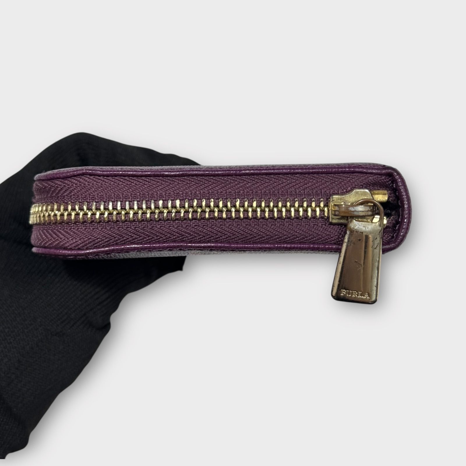 美品！FURLA フルラ バビロン 長財布 ラウンドファスナー レザー 