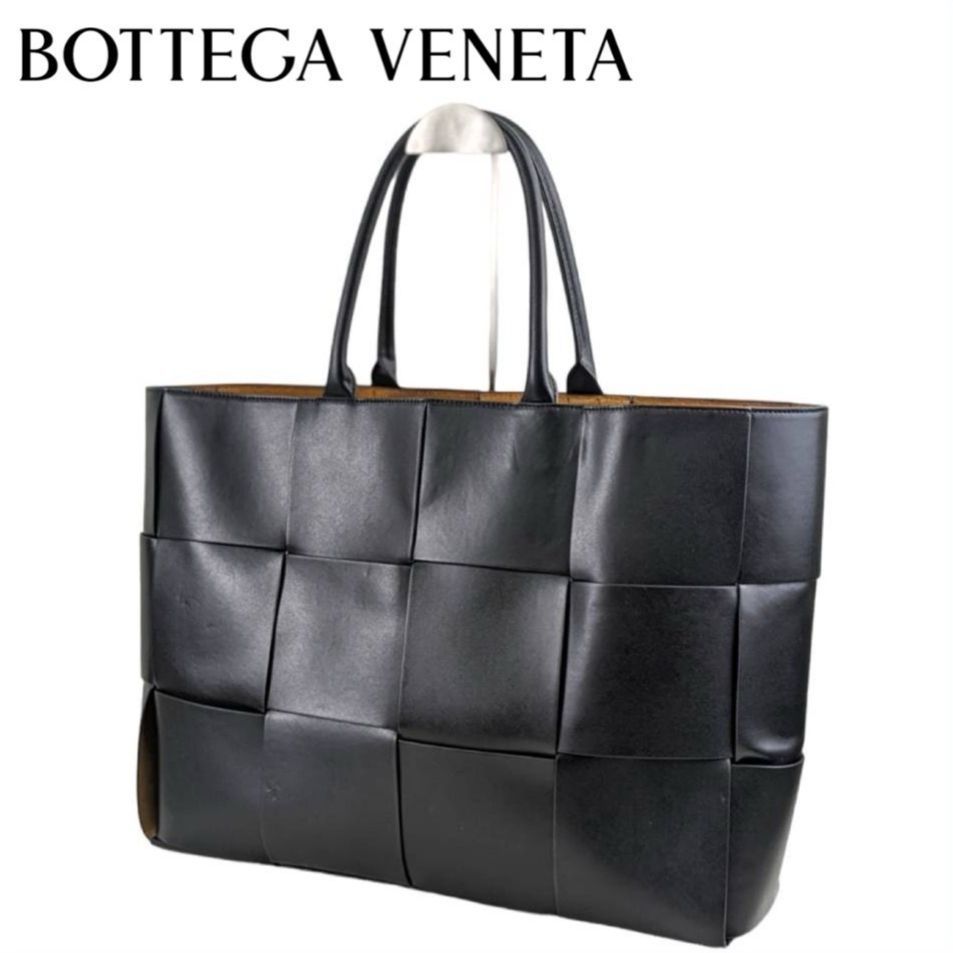 ■極美品■ボッテガヴェネタ カセット イントレチャート　トートバッグ　黒　アルコ □極美品□ボッテガヴェネタ カセット イントレチャートトートバッグ黒
