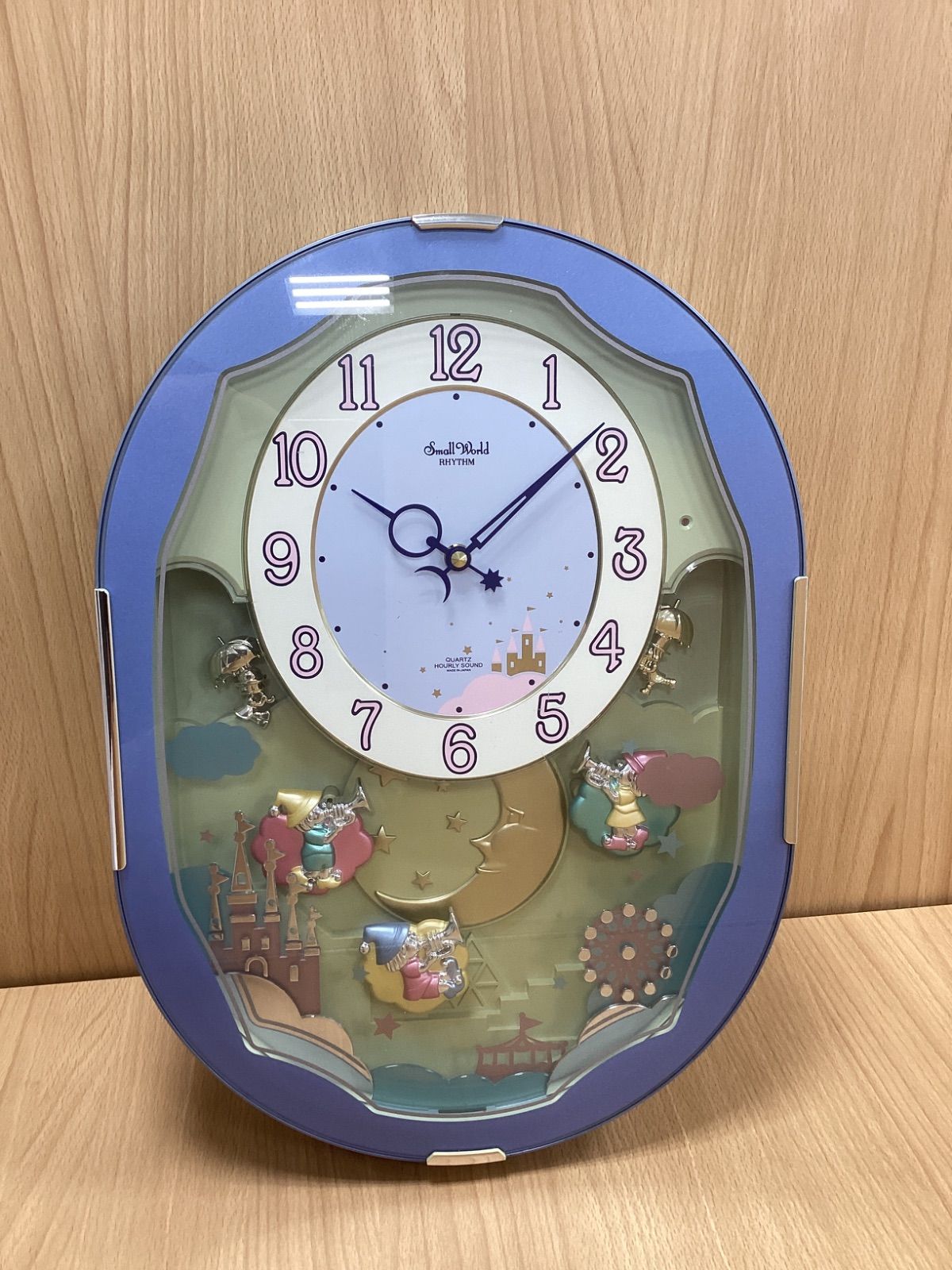 リズム時計　からくり時計　スモールワールドカラーズ リズム時計工業【RHYTHM】電波からくり時計 スモールワールドカラーズ