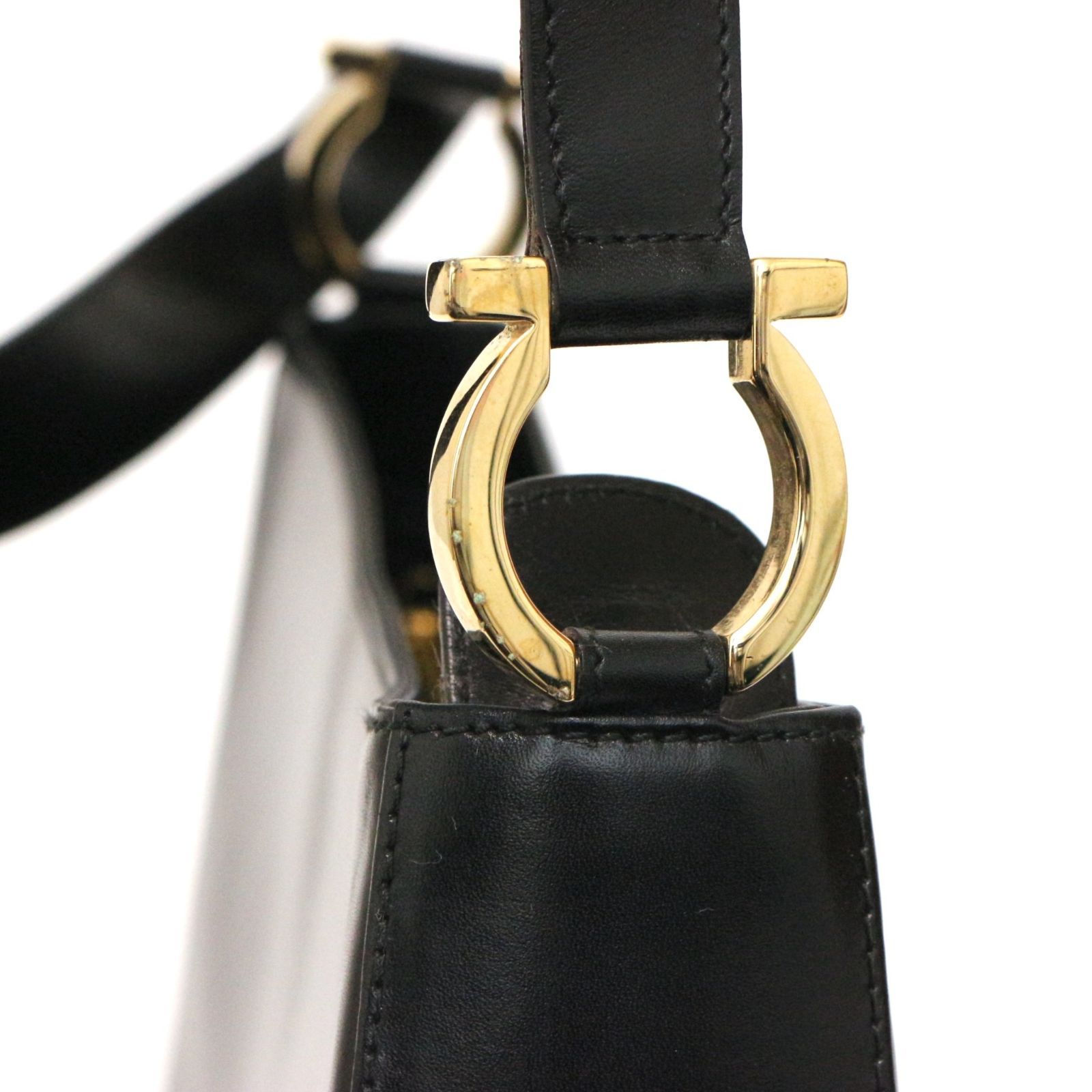 サルヴァトーレ フェラガモ AQ21 8162 ガンチーニ GANCINI ワン