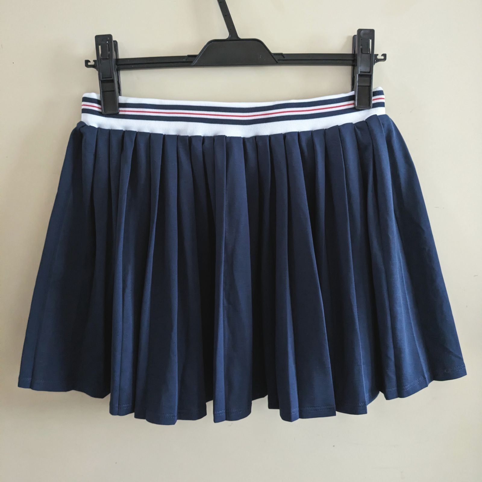 フィラスコート　Sサイズ　未使用に近い美品 FILA フィラ テニス プリーツスコート Sサイズ（M寄り）美品 紺
