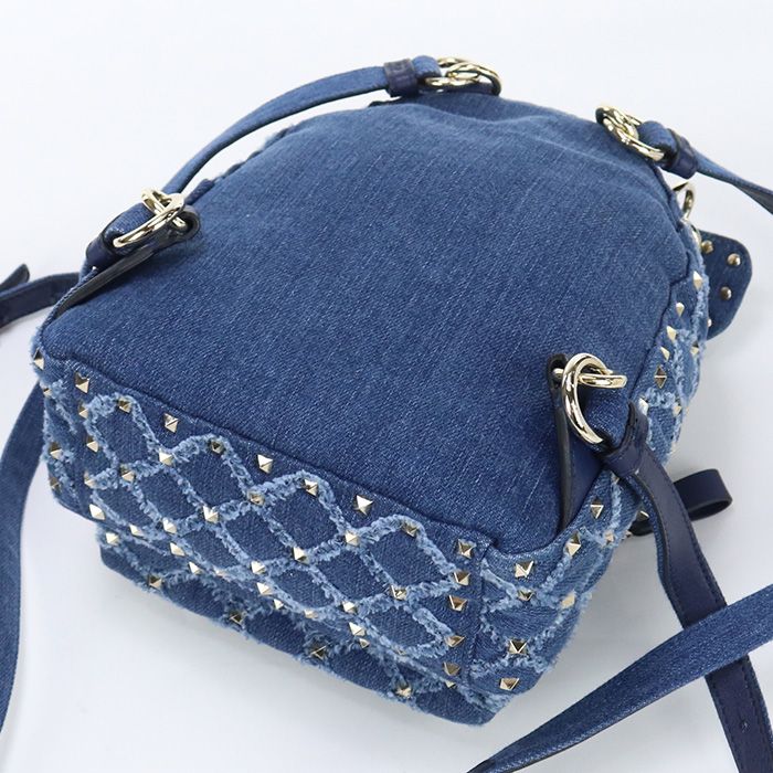 VALENTINO ヴァレンティノ バックパック ロックスタッズ VALENTINO ヴァレンティノ バックパック ロックスタッズ