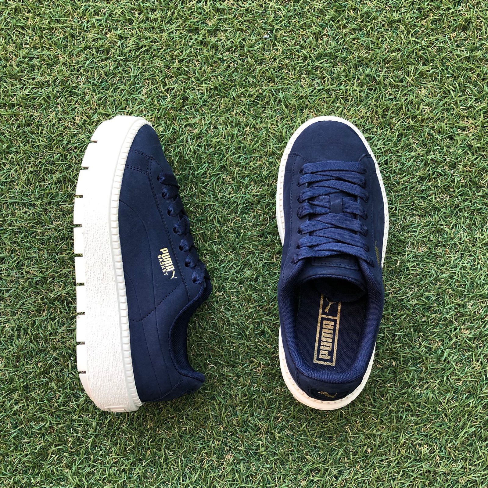 美品22.5PUMAプーマ バスケット プラットフォーム トレース HW97 美品22.5PUMAプーマ バスケット プラットフォーム トレース HW97