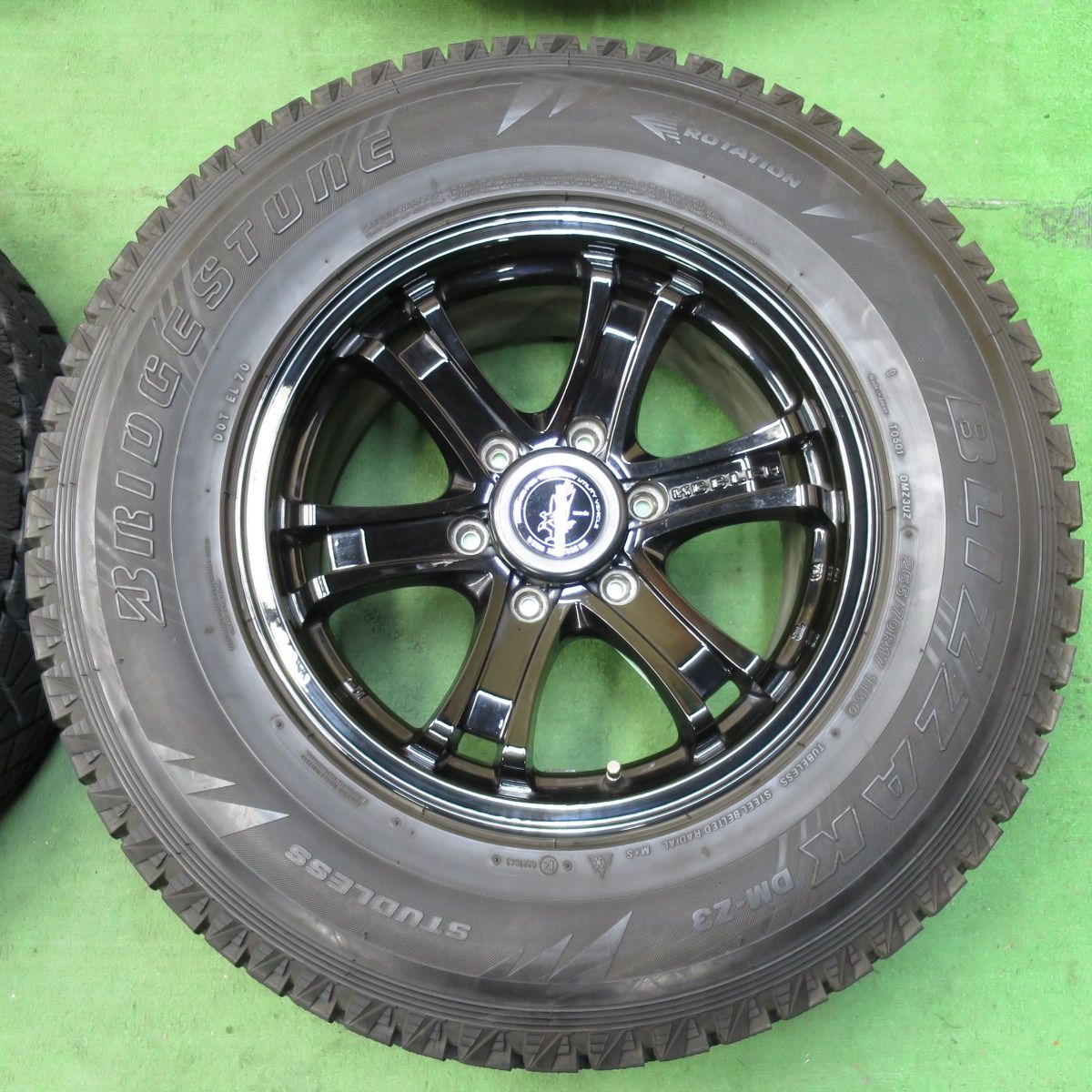 スタッドレスタイヤ、ホイール、265⁄65R17、ブリヂストン、KEELER、17