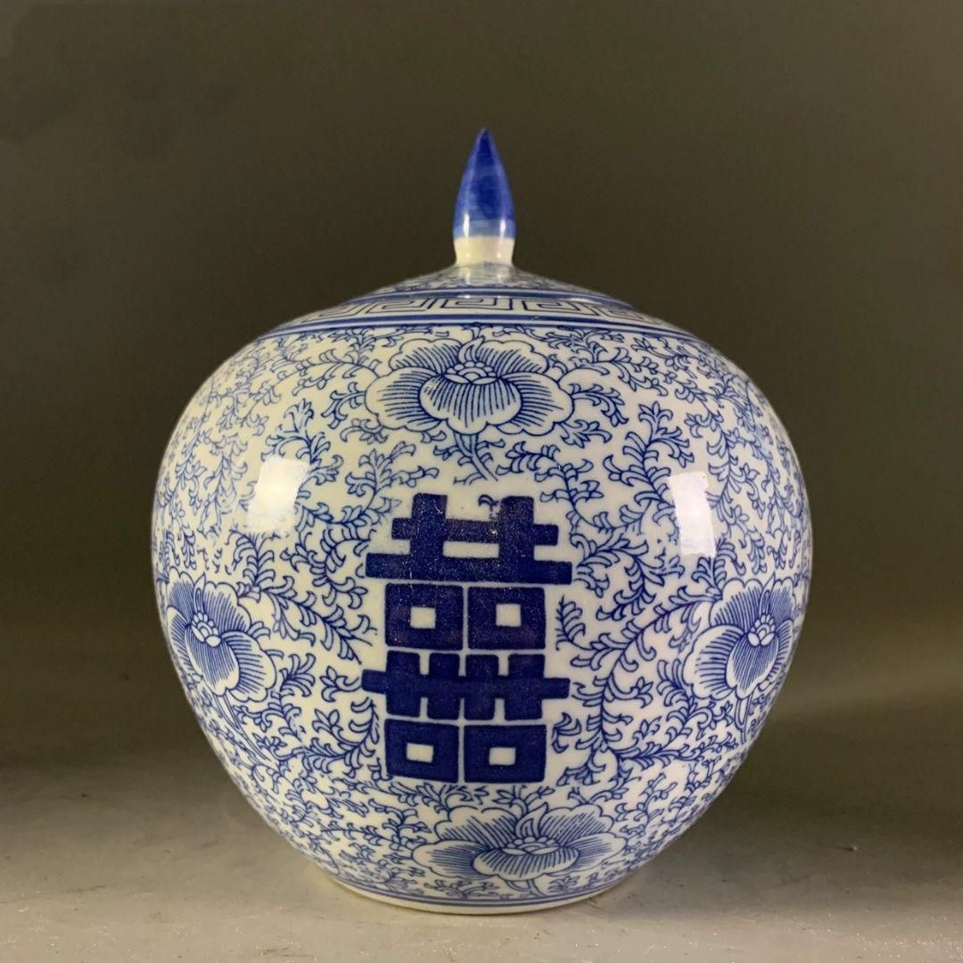 中国美術 青花双喜字西瓜壇 景徳鎮陶磁器 装飾品 置物 中国美術 青花双喜字西瓜壇 景徳鎮陶磁器 装飾品 置物 - メルカリ