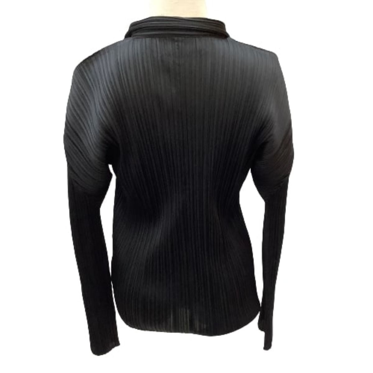 ミーバイイッセツミヤケ　定番カットソー　ブラック ♪♪ISSEY MIYAKE イッセイミヤケ PLATS PLEASE レディース