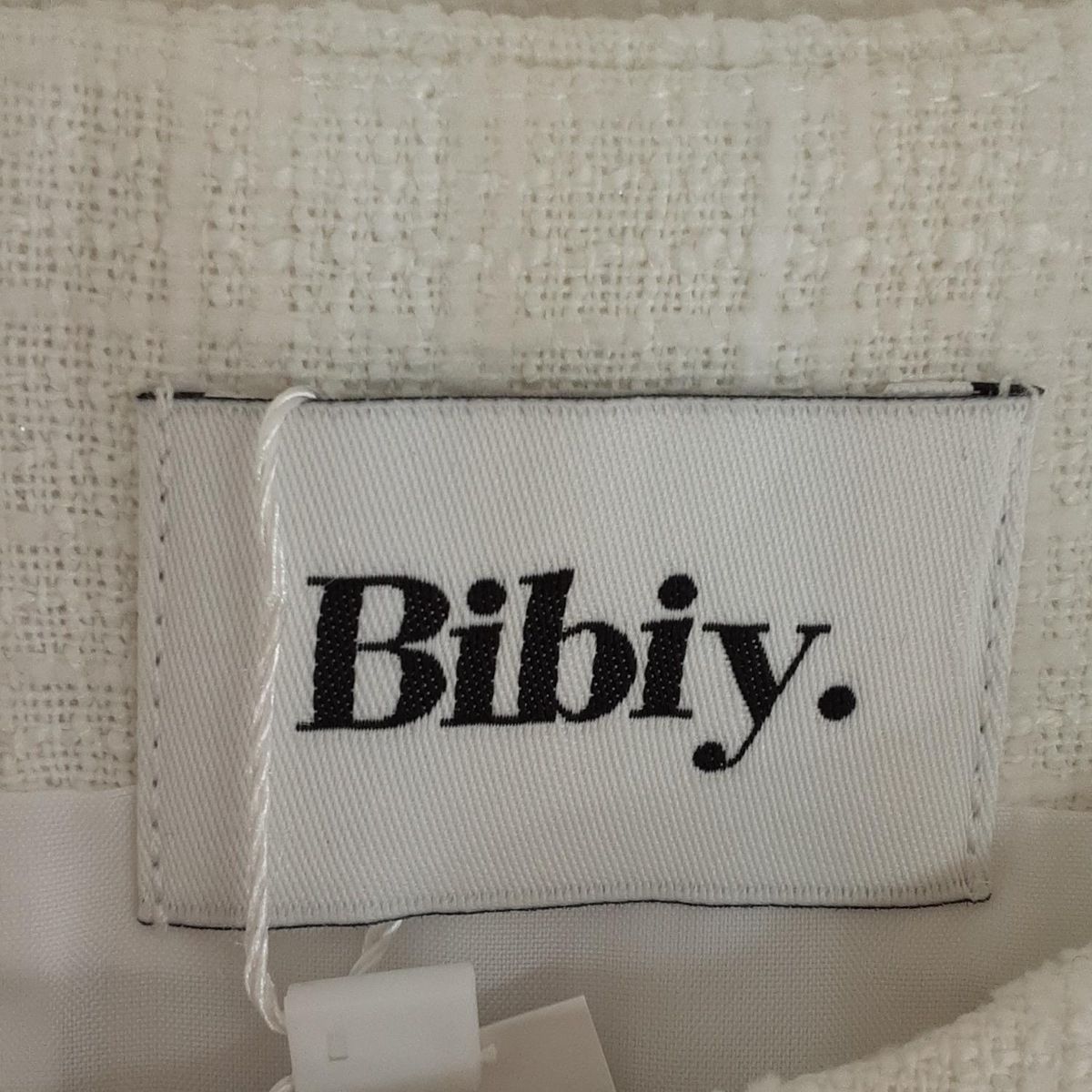 Bibiy. ビビィ