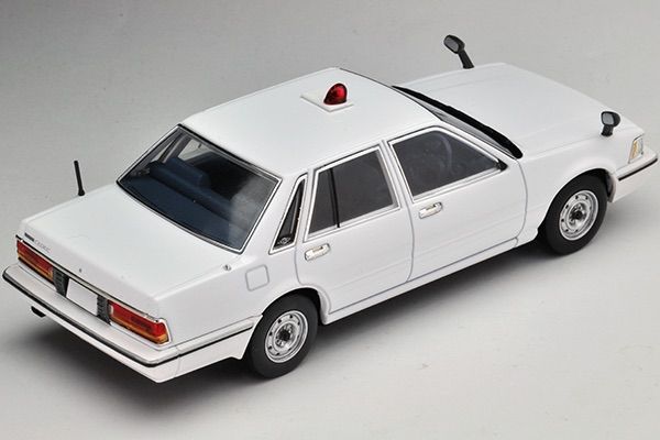 トミカリミテッドヴィンテージ43 日産セドリック 覆面パトロール