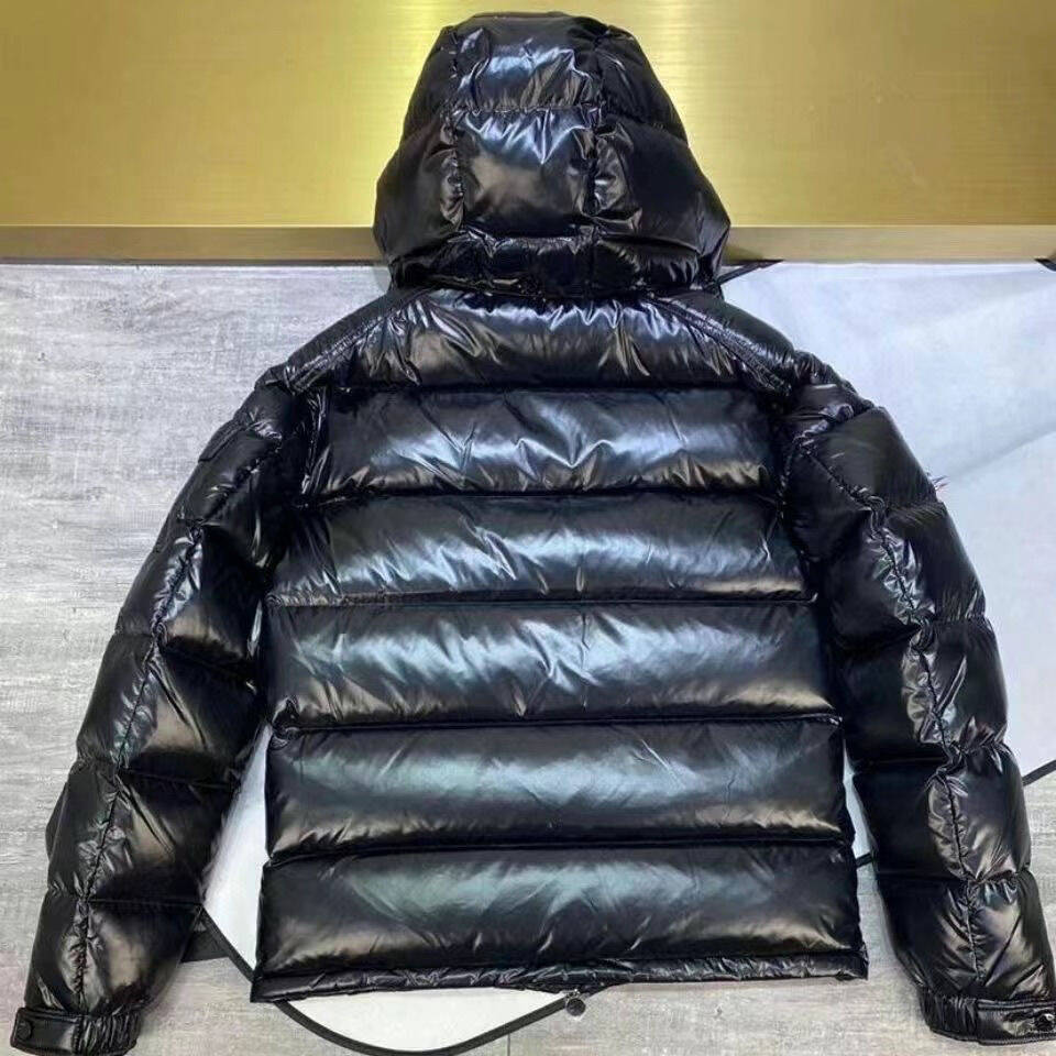 【新品未使用】 MONCLER   モンクレール    黒   ダウンジャケット  男女同型