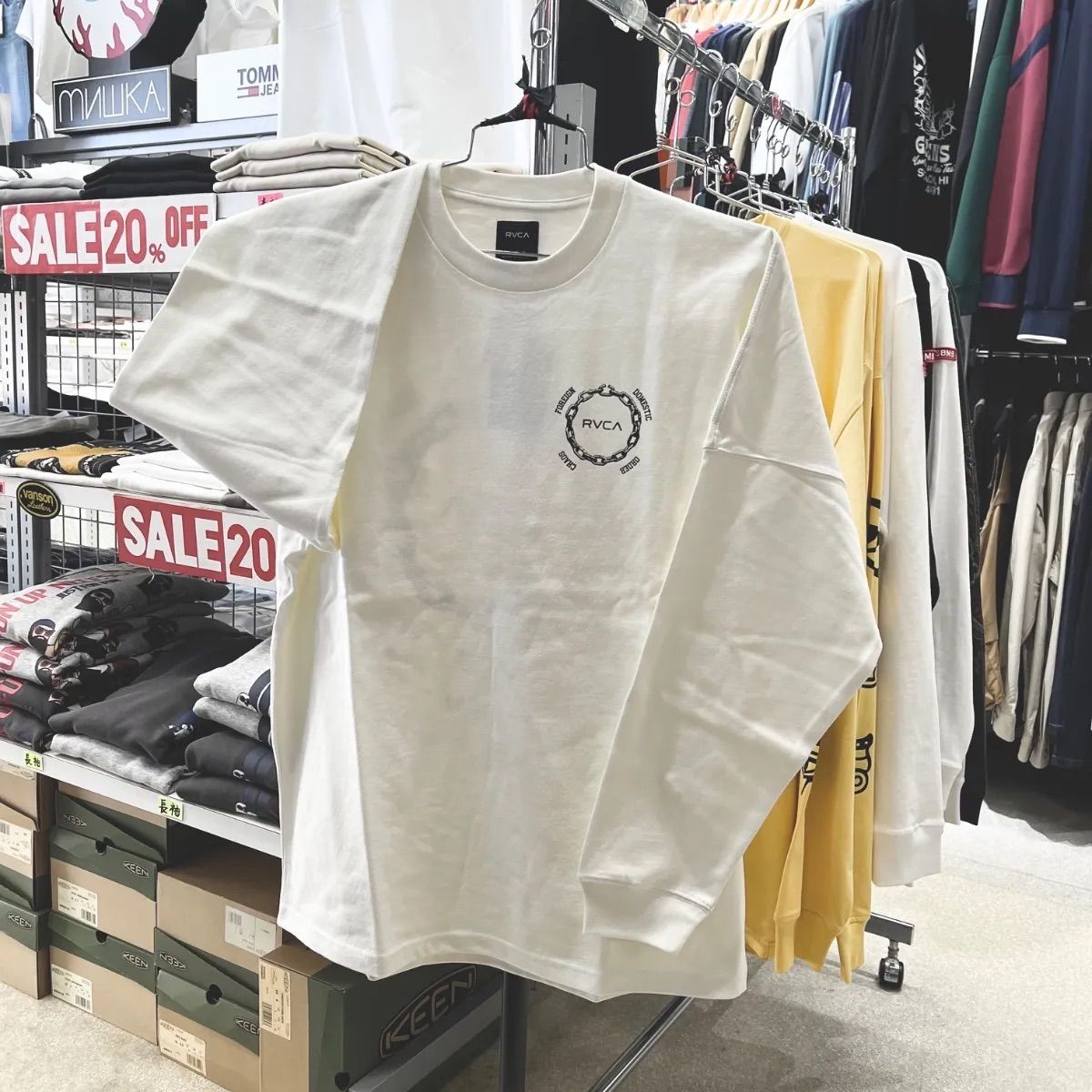 Sあり‼️RVCA rvca ルーカ︎長袖　メタルアージー　ロングTシャツ　ロンT チェーンモチーフ　ホワイト　ブラック　ブルー　S M L