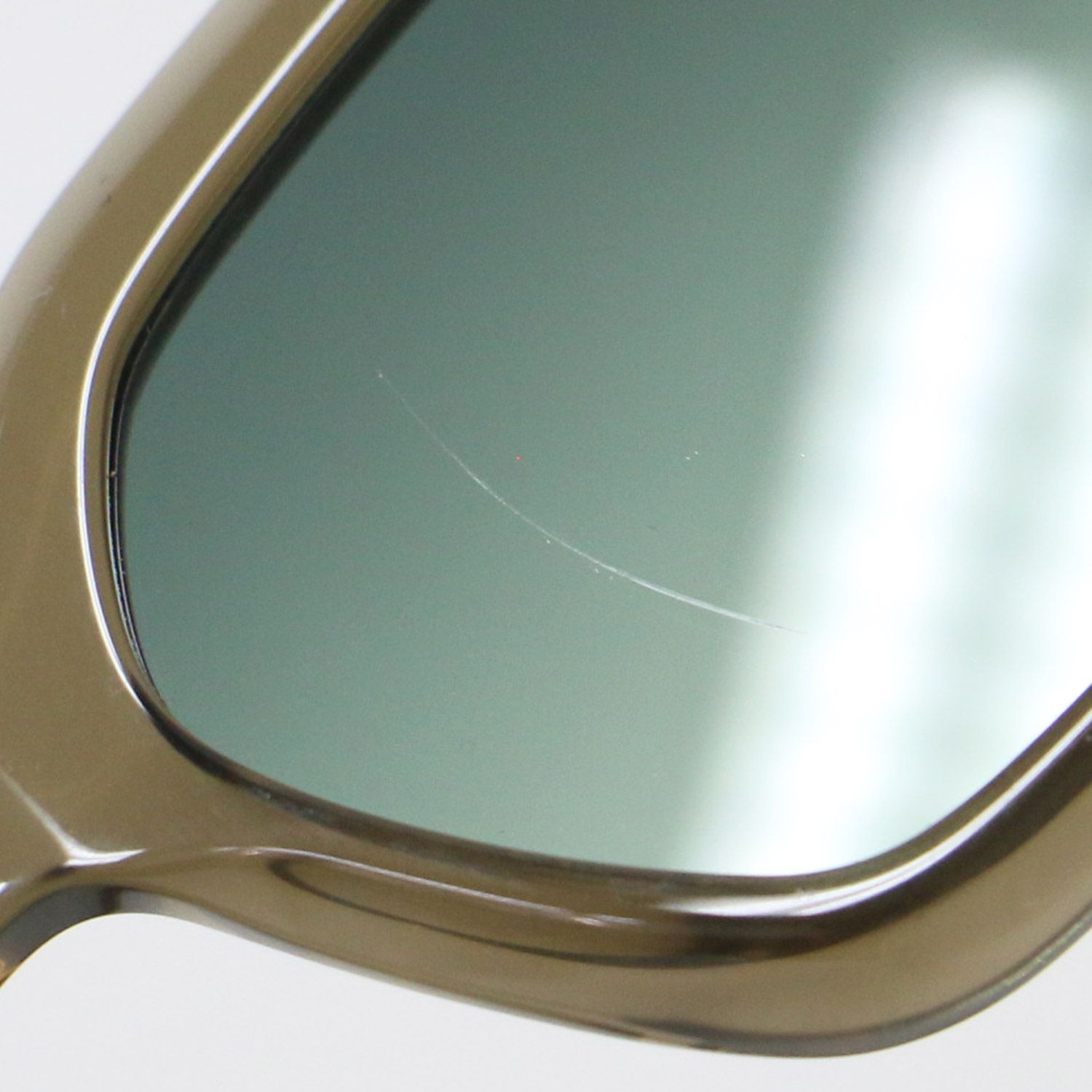 Messy Weekendサングラス ANTHONYカーキフレームオリーブグラス ANTHONY サングラス Transparent Bottle Green | SmartBuyGlasses JP
