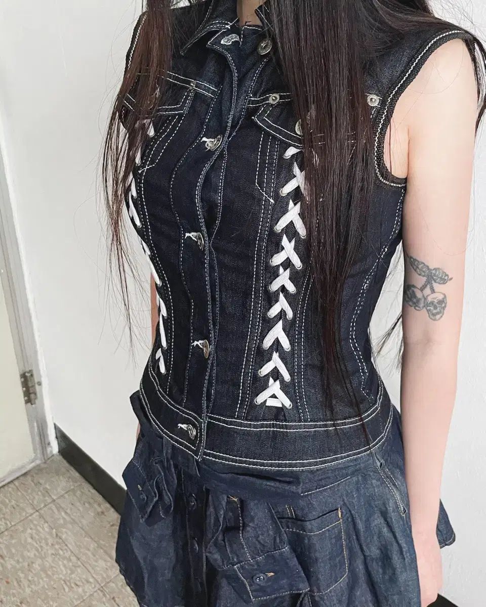 rare Dolce-Gabbana ドルチェ＆ガッバーナ 00s 靴ひも デニム ベスト