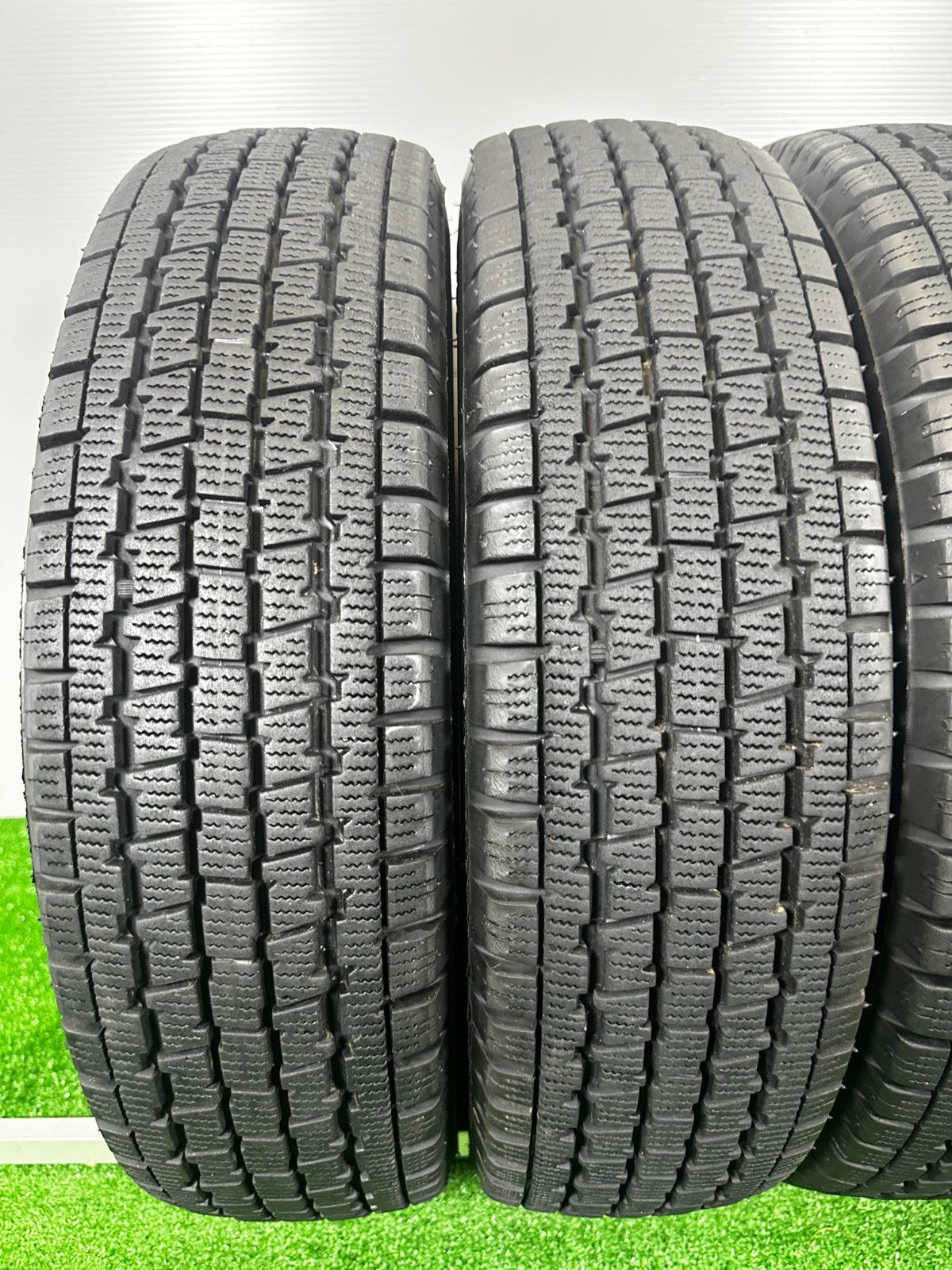 145 80R12 LT ブリヂストン W300 2021～ 製 4本 冬タイヤ スタッドレス TA398