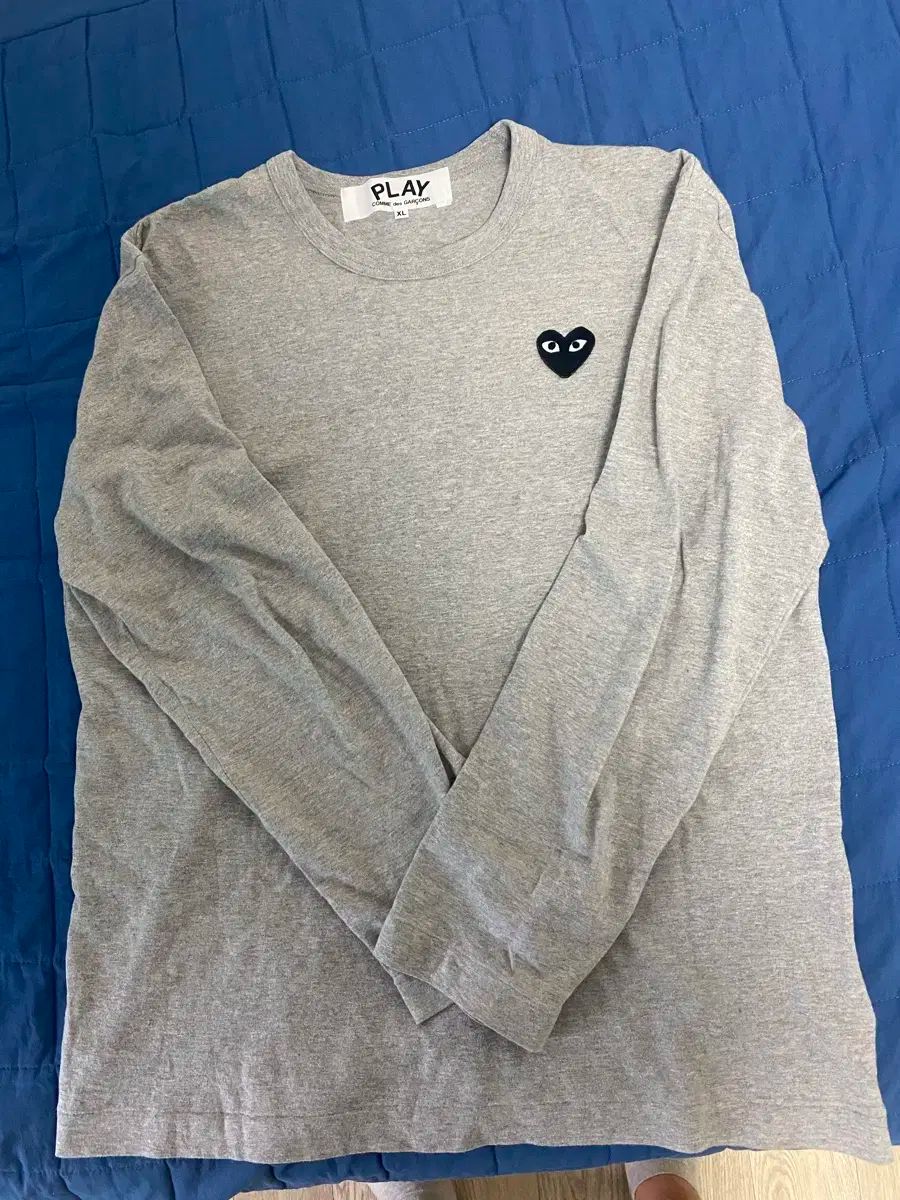 COMME des GARCONS コム デ ギャルソン グレー 黒 ワッペン