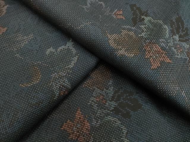 平和屋着物●本場大島紬 9マルキ 草花文 正絹 DAAV1225tw