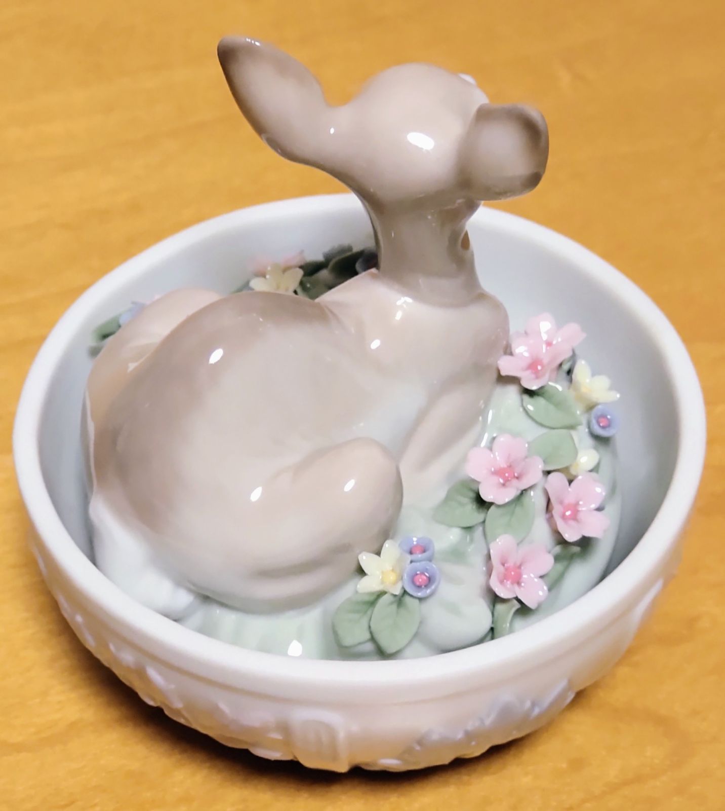 LLADRO リヤドロ 6618 子鹿とのエッグサプライズ 箱付 - メルカリ