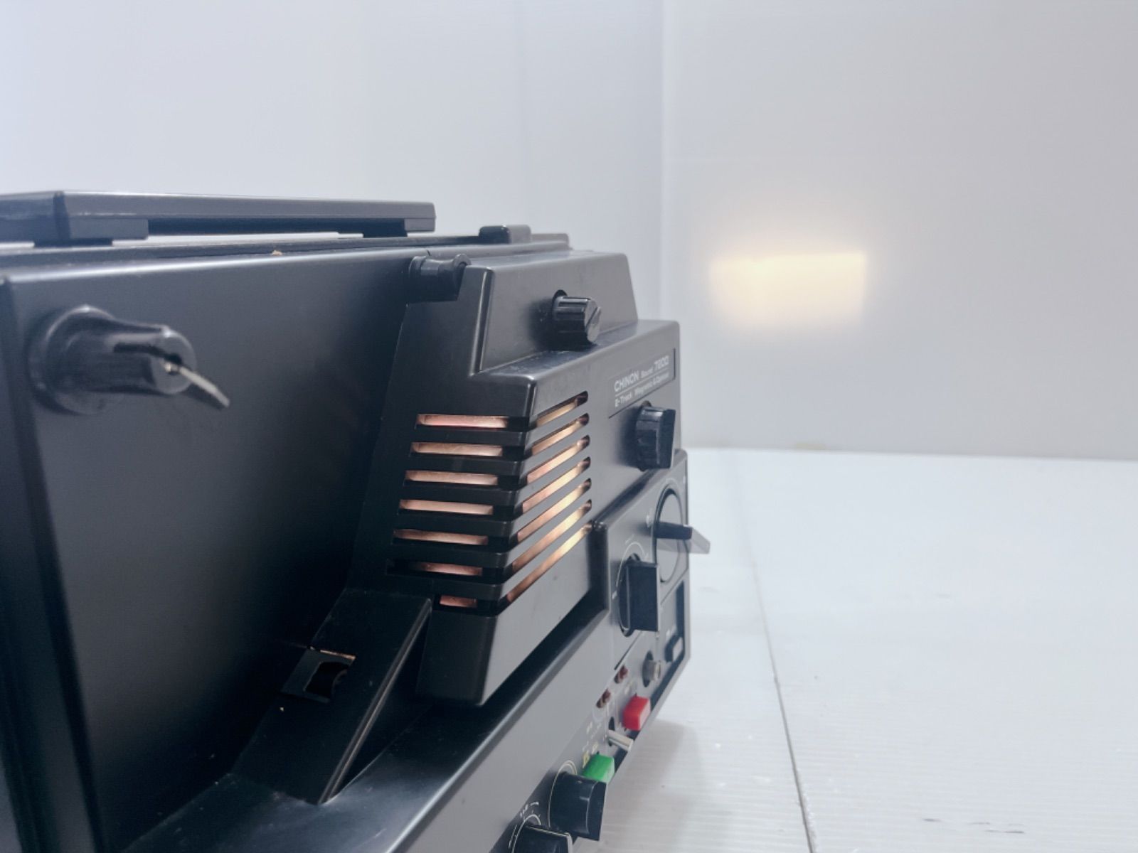 動作品！ CHINON 8ミリ映写機 SOUND 7200 プロジェクター レトロ家電