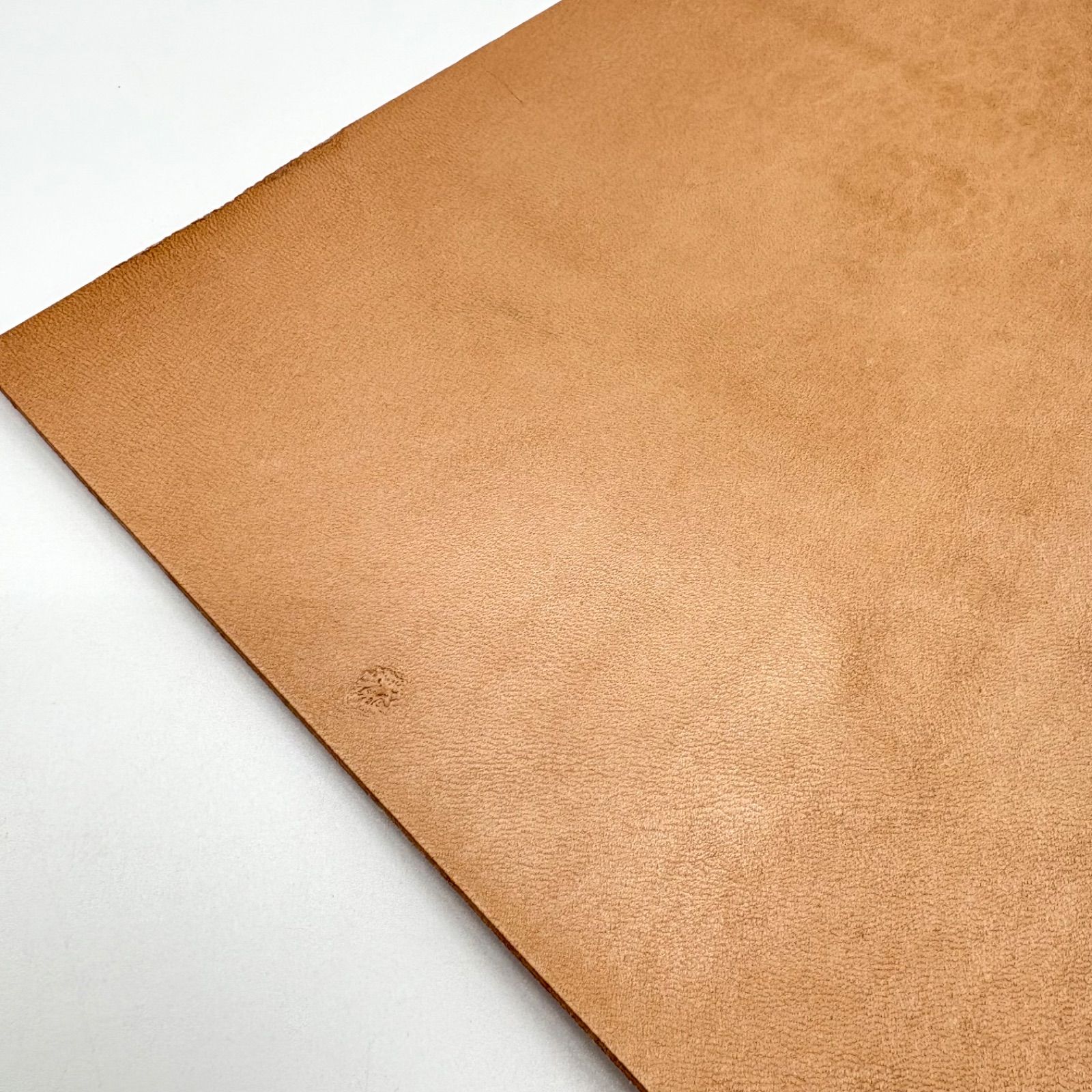 栃木レザー★約2.0ｍｍ★ハギレ★革ハギレ★サドルレザー★ヌメ革★練習用★GRANDZEROオリジナルレザー開発に使用した革■399 栃木レザー☆約2.0ｍｍ☆ハギレ☆革ハギレ☆サドルレザー☆ヌメ